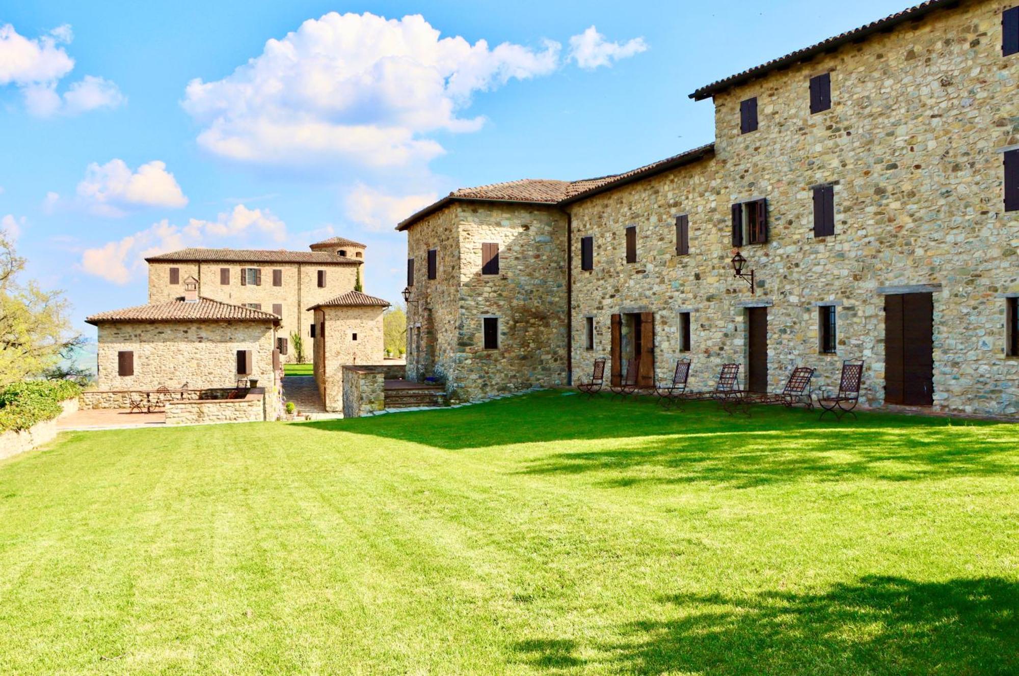 Castello Di Viano